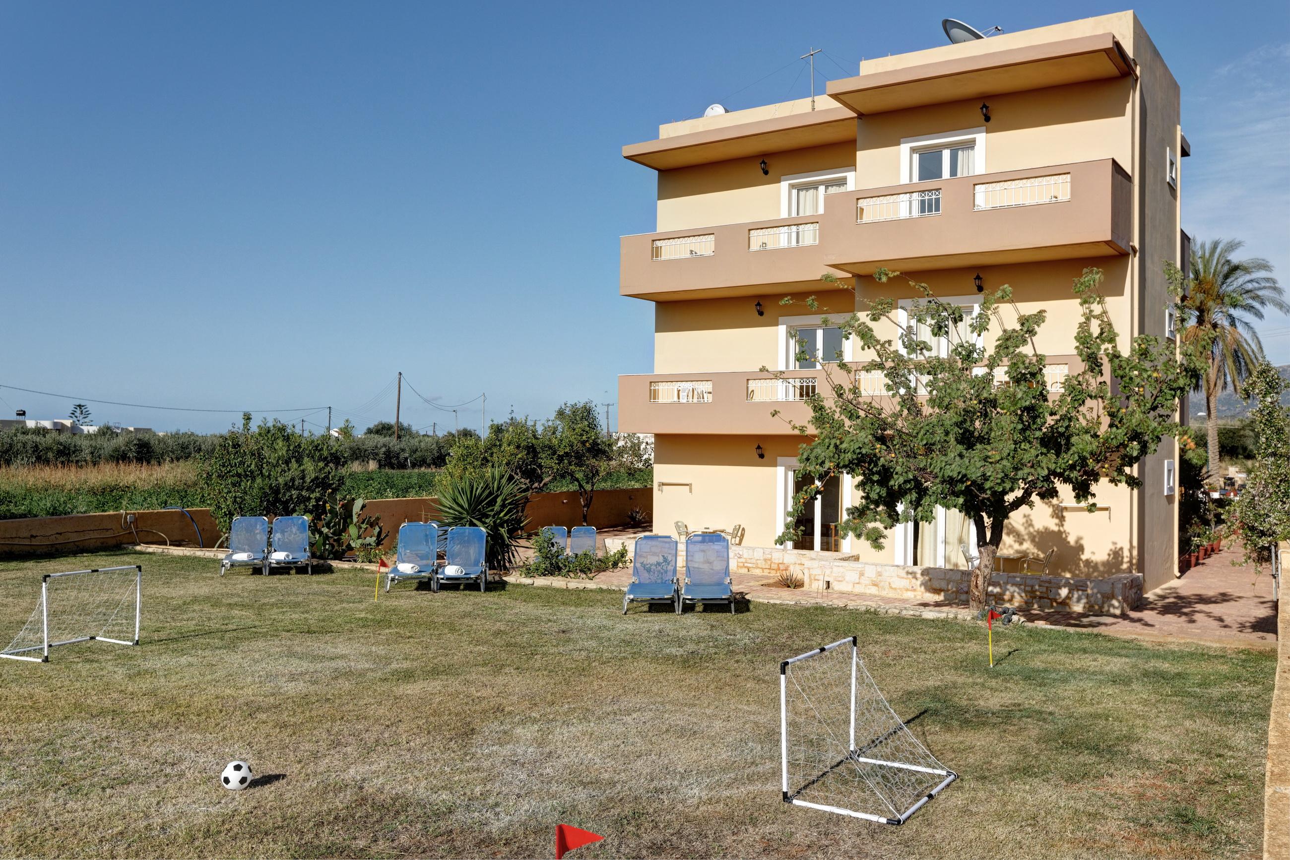 Danelis Studios & Apartments Malia  Ngoại thất bức ảnh