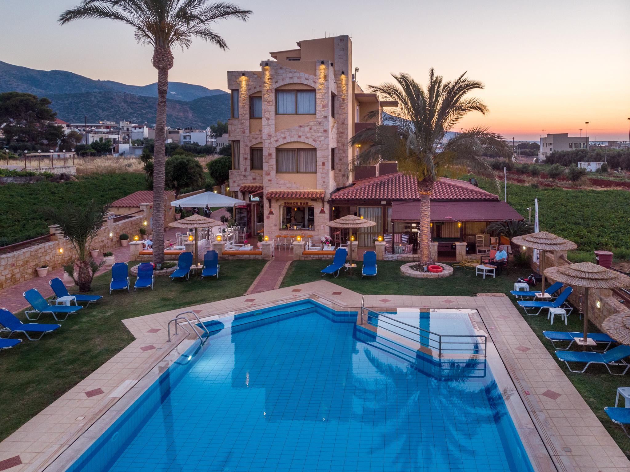 Danelis Studios & Apartments Malia  Ngoại thất bức ảnh